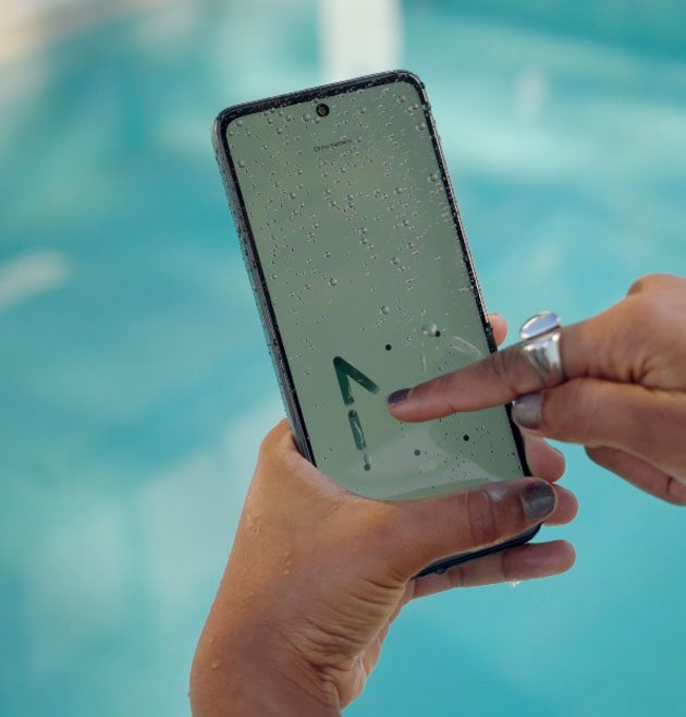 Motorola Moto G Play 2026 with underwater touch capability