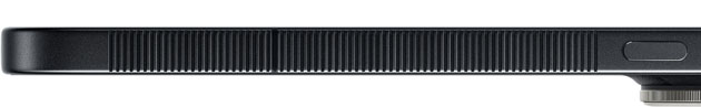 Xiaomi 17 Ultra Leica Edition knurled middle frame