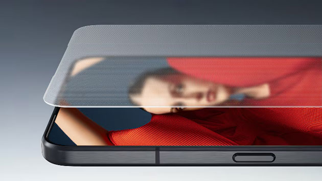 Motorola Signature screen is covered with Corning Gorilla Glass Victus 2 Motorola Signature screen is covered with Corning Gorilla Glass Victus 2