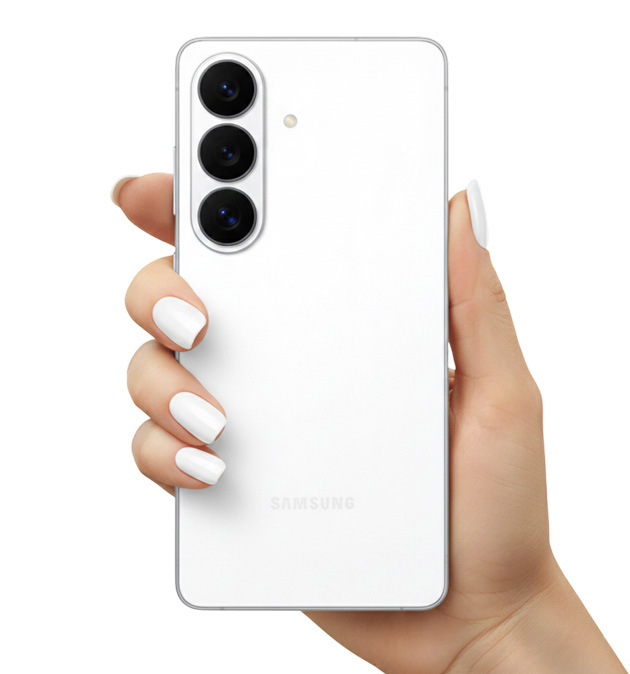 Samsung Galaxy S26 White in hand, back design