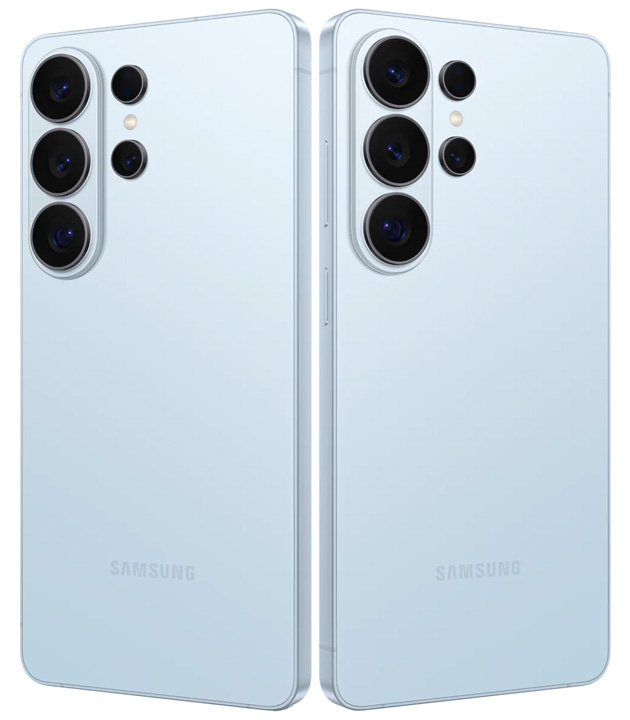 Two side-by-side rear angled views of the Samsung Galaxy S26 Ultra Sky Blue
