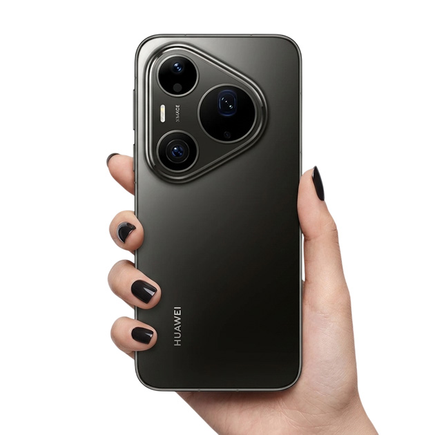 Huawei Pura 90 Pro Max Obsidian Black in hand Huawei Pura 90 Pro Max Obsidian Black in hand