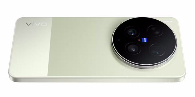 Rear design of the vivo X300 Ultra in Green showing the large camera module Rear design of the vivo X300 Ultra in Green, showing the large camera module.