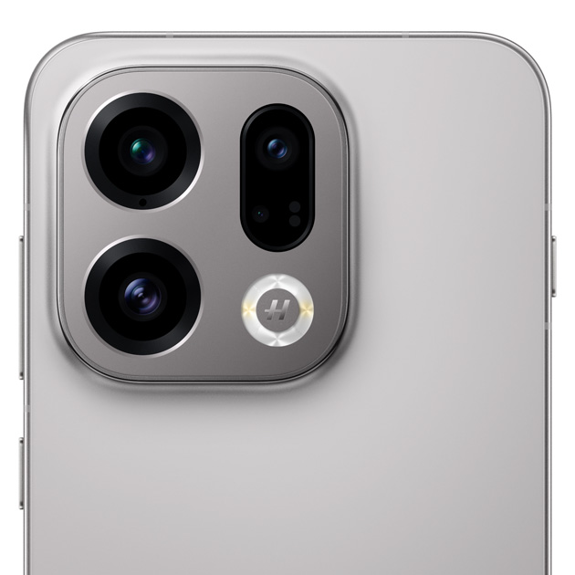 Rear view of the OPPO Find X9 Titanium Grey showing the camera module Rear view of the OPPO Find X9 Titanium Grey, showing the camera module.