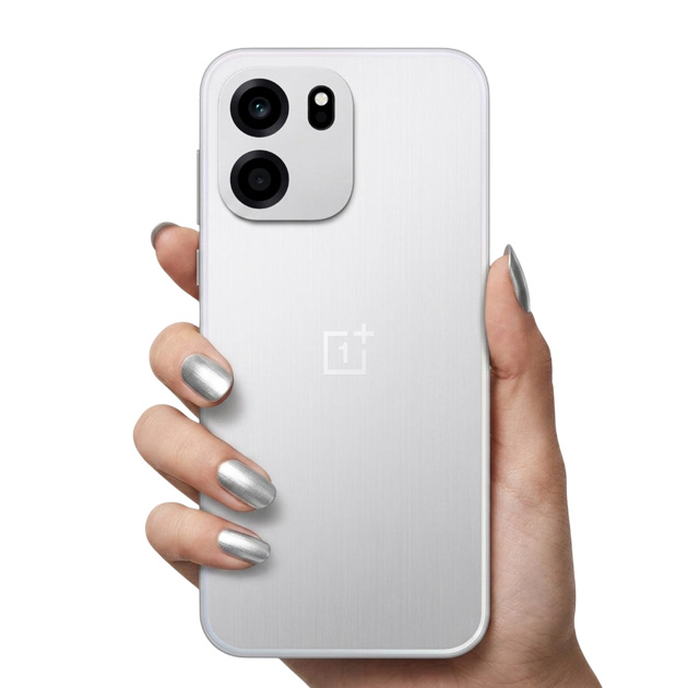 OnePlus Nord CE6 Lunar Pearl in hand