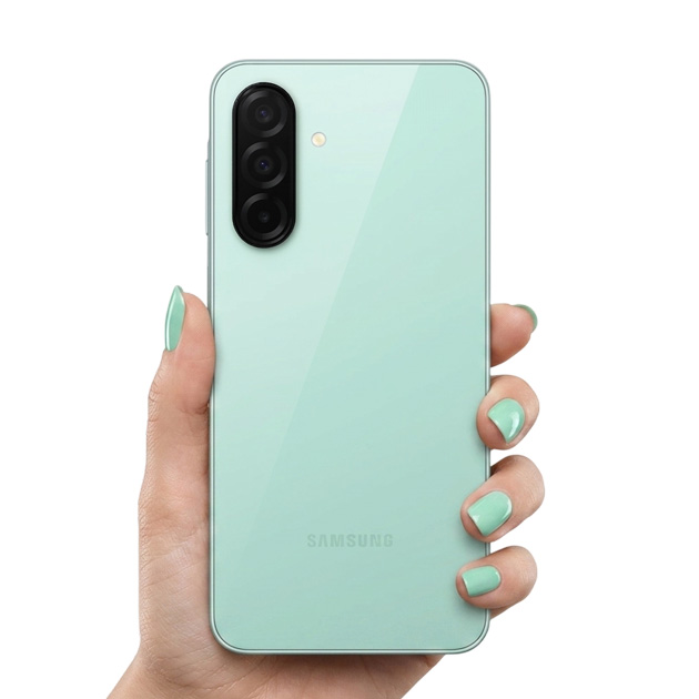 Samsung Galaxy A26 Mint in hand