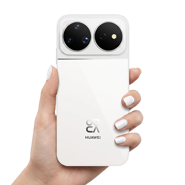 Huawei Nova 16 Ultr White in hand