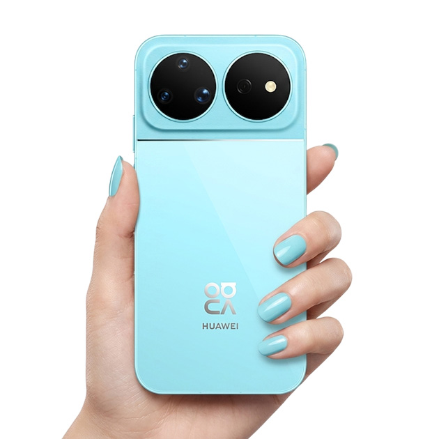 Huawei Nova 16 Ultra Blue in hand