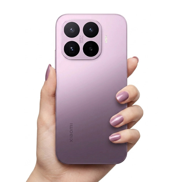 Xiaomi 17T Violet in hand